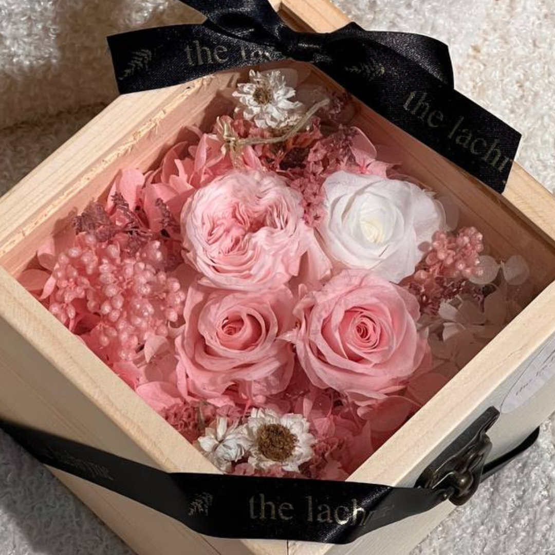 Verà | Boxed Blooms | Small