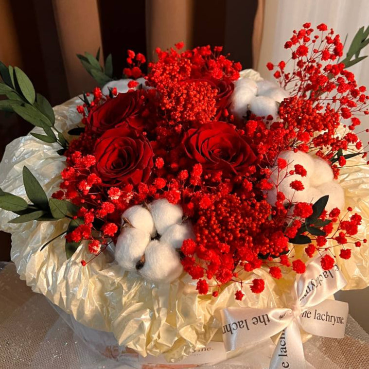 Celine in Red | Preserved Blooms | Round Blooms in Deluxe