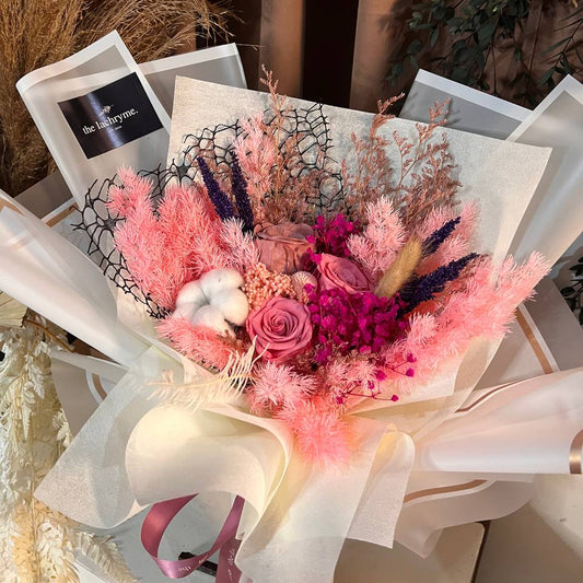 Belle | Preserved Blooms | Grand