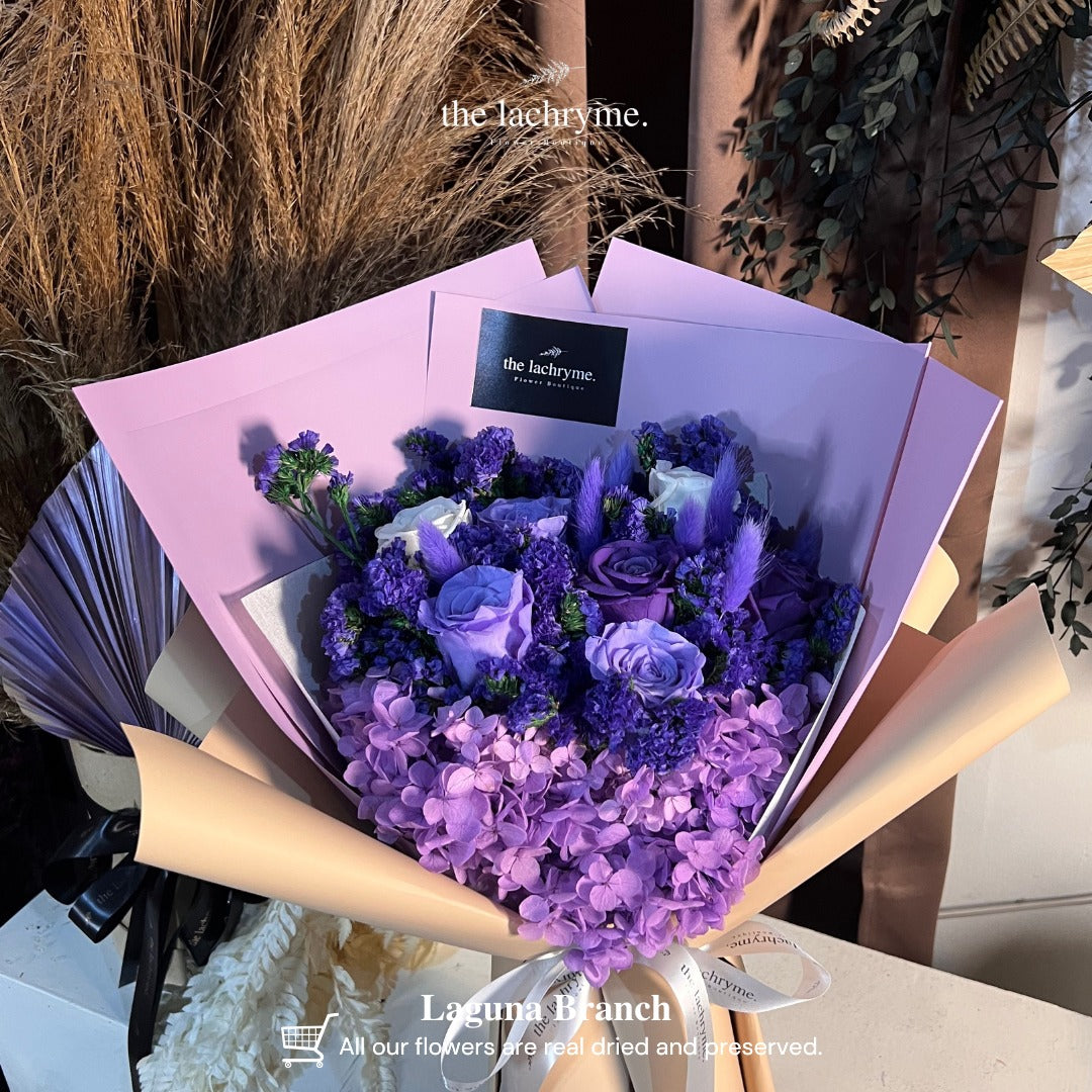 Emery | Preserved Blooms | Deluxe