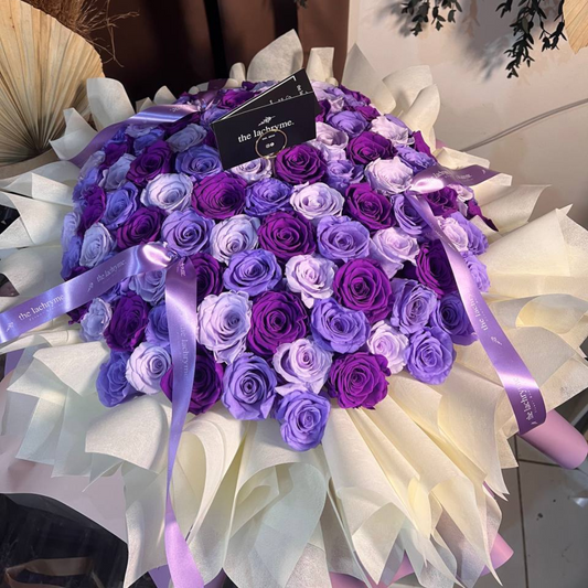 Duchess | 99 Preserved Roses | Luxurious