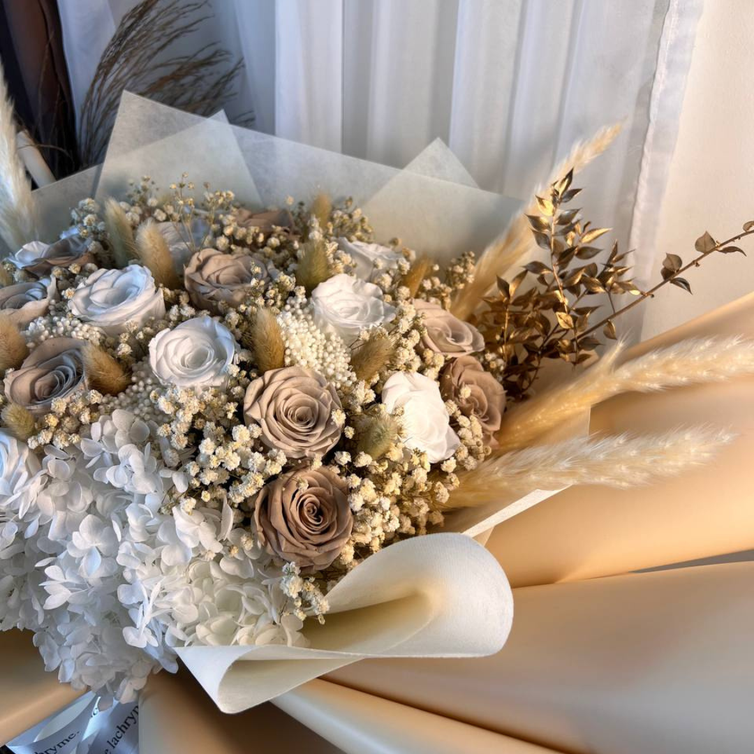 Khalea Blooms | 24 Preserved Roses | Luxurious