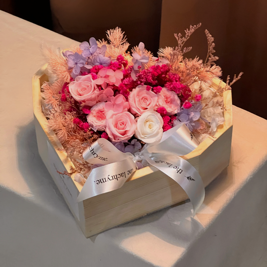 Galina | Boxed Blooms | Heart