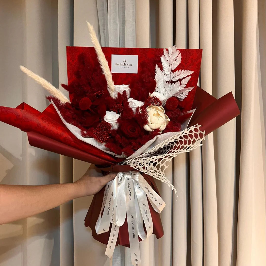 Lavinia | Preserved Blooms | Deluxe
