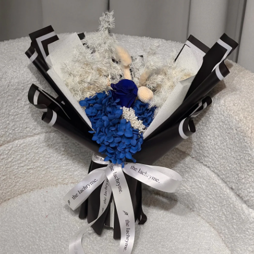 Raine | Preserved Blooms | Super Mini