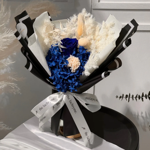 Raine | Preserved Blooms | Super Mini