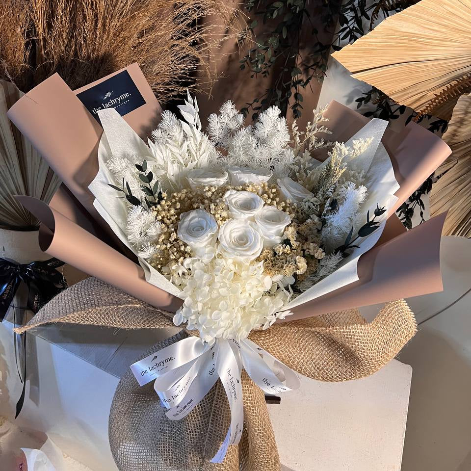 Latte | Preserved Blooms | Deluxe