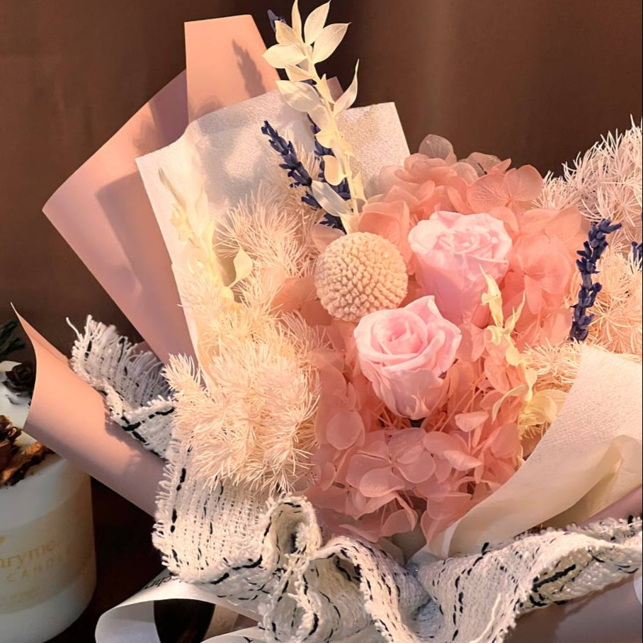 Isabella | Preserved Blooms | Super Mini