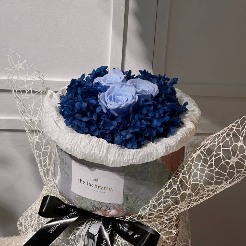 Gyros in Blue | Preserved Blooms | Petite