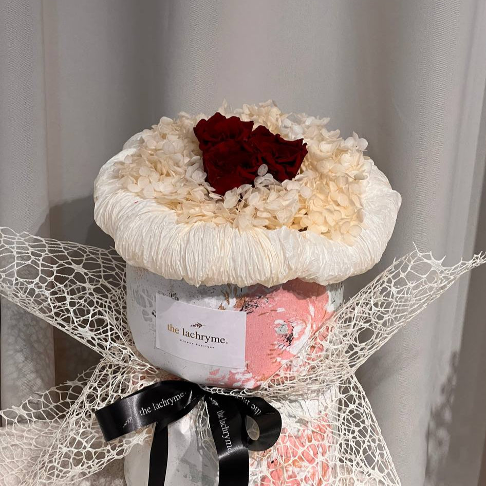 Gyros in Red | Preserved Blooms | Petite