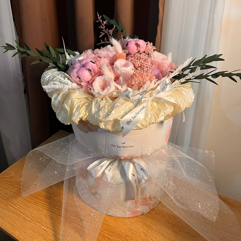 Dara in Baby Pink | Preserved Blooms | Round Blooms in Deluxe