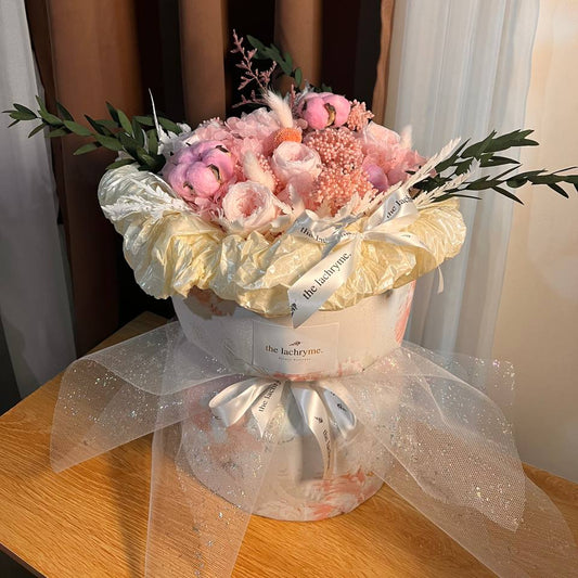 Dara in Baby Pink | Preserved Blooms | Round Blooms in Deluxe