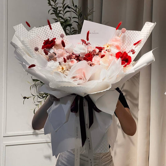 Lumière Douce | Preserved Blooms | Luxurious