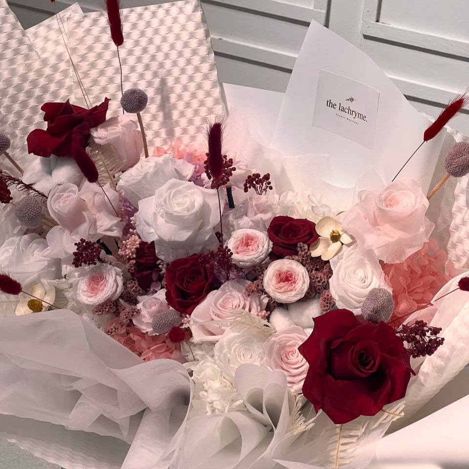 Lumière Douce | Preserved Blooms | Luxurious