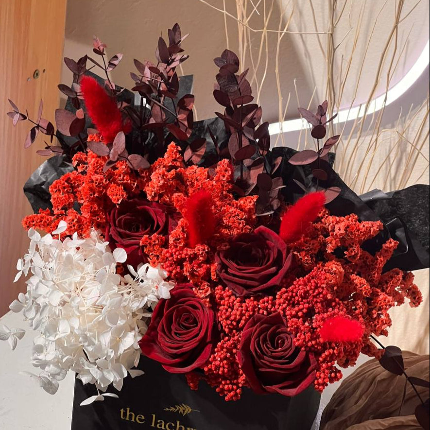 Crimson | Preserved Blooms | Le Fleur