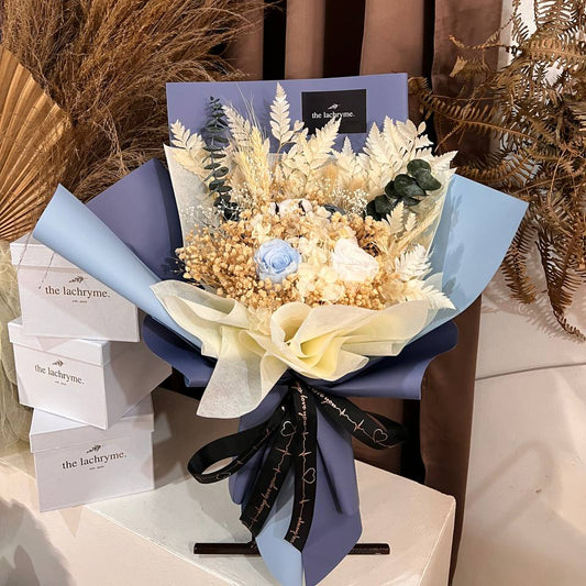 Claudia | Dried & Preserved Blooms | Grand