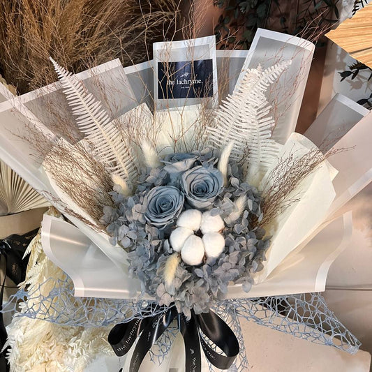 Jolie | Preserved Blooms | Grand