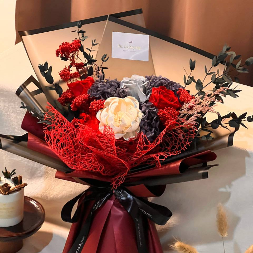 Cleopatra | Preserved Blooms | Deluxe