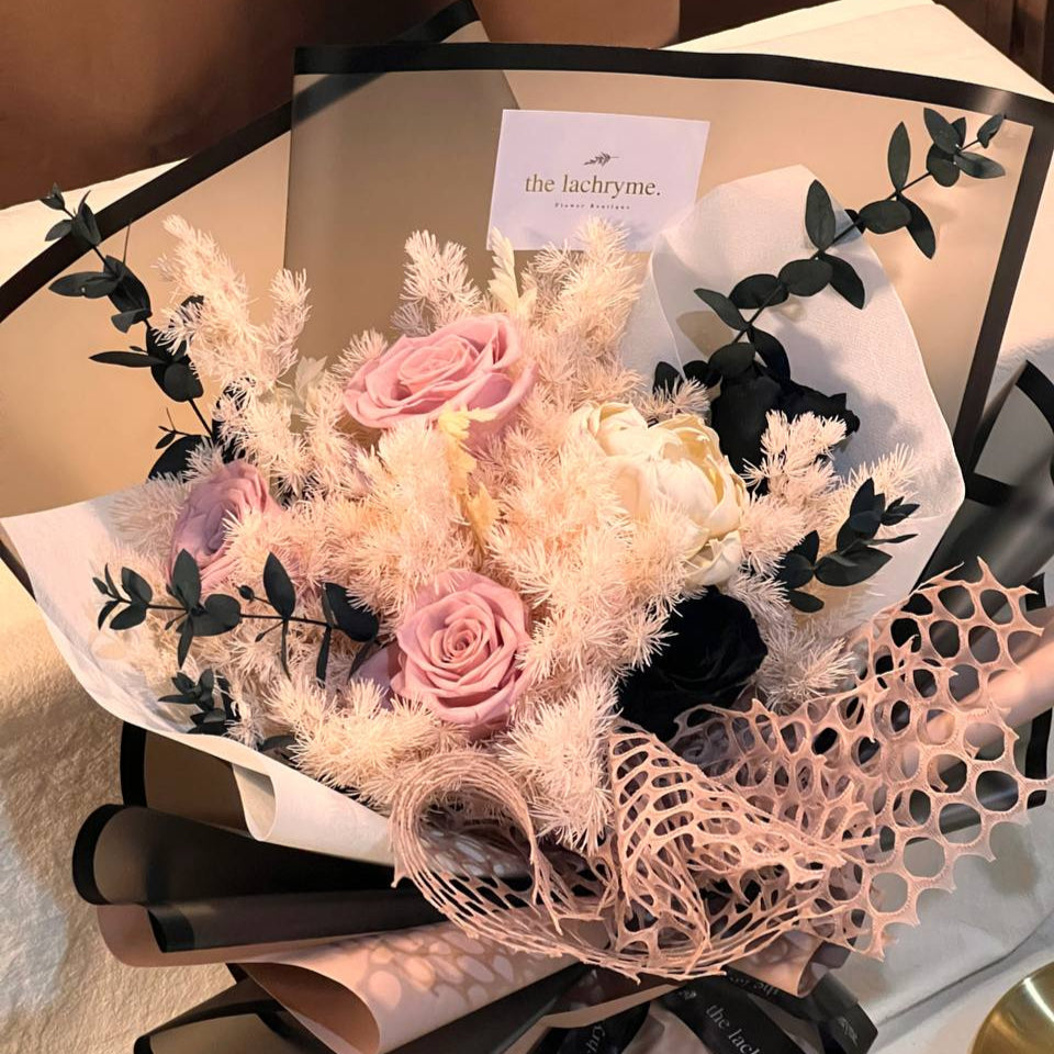 Celestine | Preserved Blooms | Deluxe