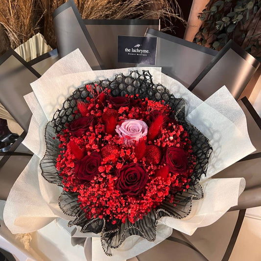 Romeo | Preserved Blooms | Deluxe